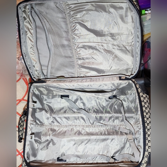 Liz Claiborne Luggage - Picture 3 of 3